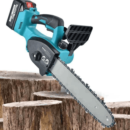 Makita aku lancana testera 128v dve baterije