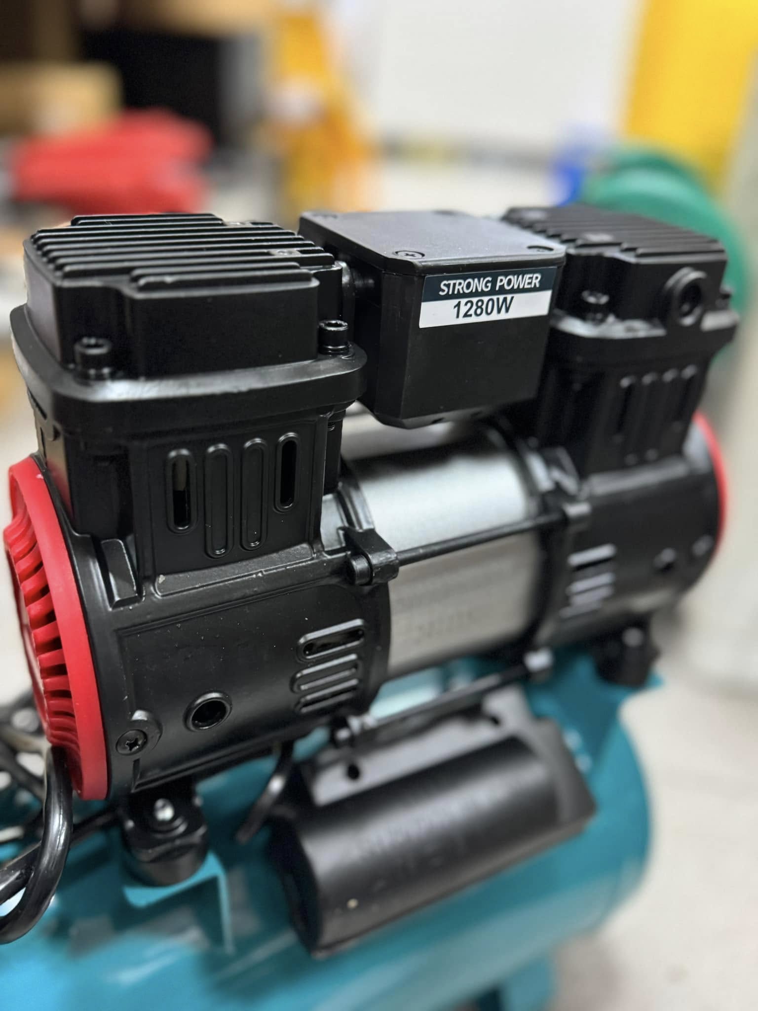 Vazdušni kompresor 9l 1280W