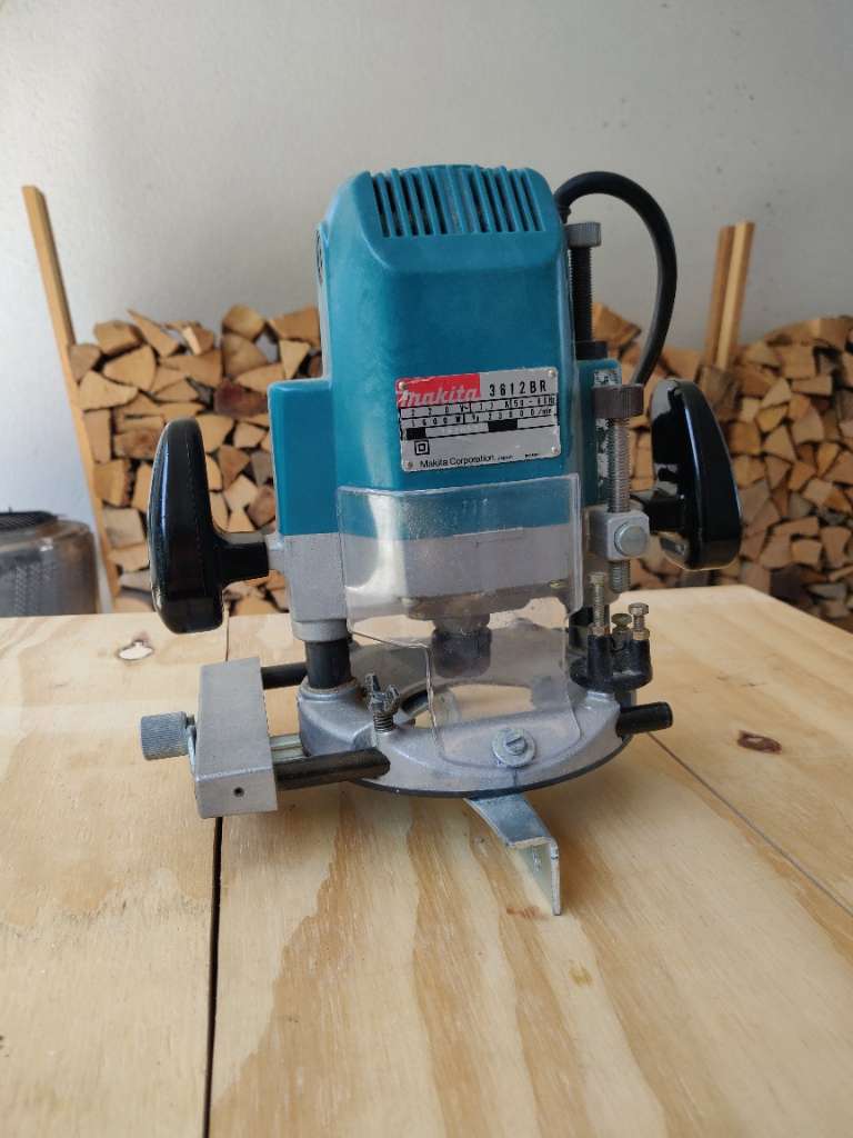 Frezer glodalica za drvo 1600W 3612BR