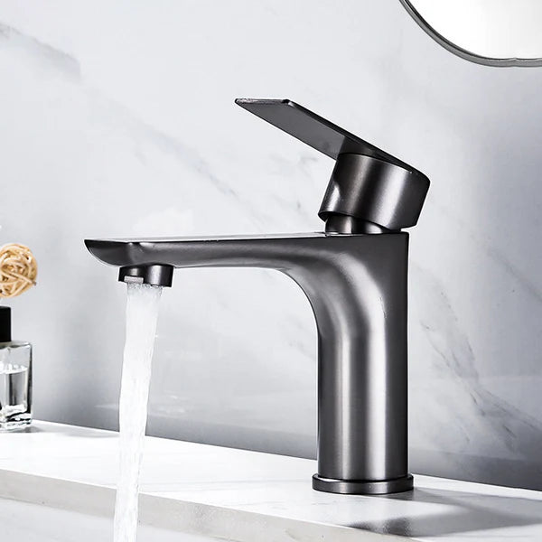 Baterija za lavabo, umivaonik Crna