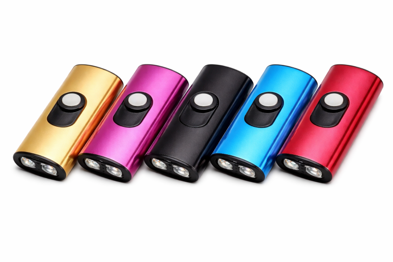Mini USB Uređaj za Ličnu Bezbednost sa LED Lampom – Punjivi Privezak za Ključeve, Kompaktan i Diskretan Zaštitni Gadget