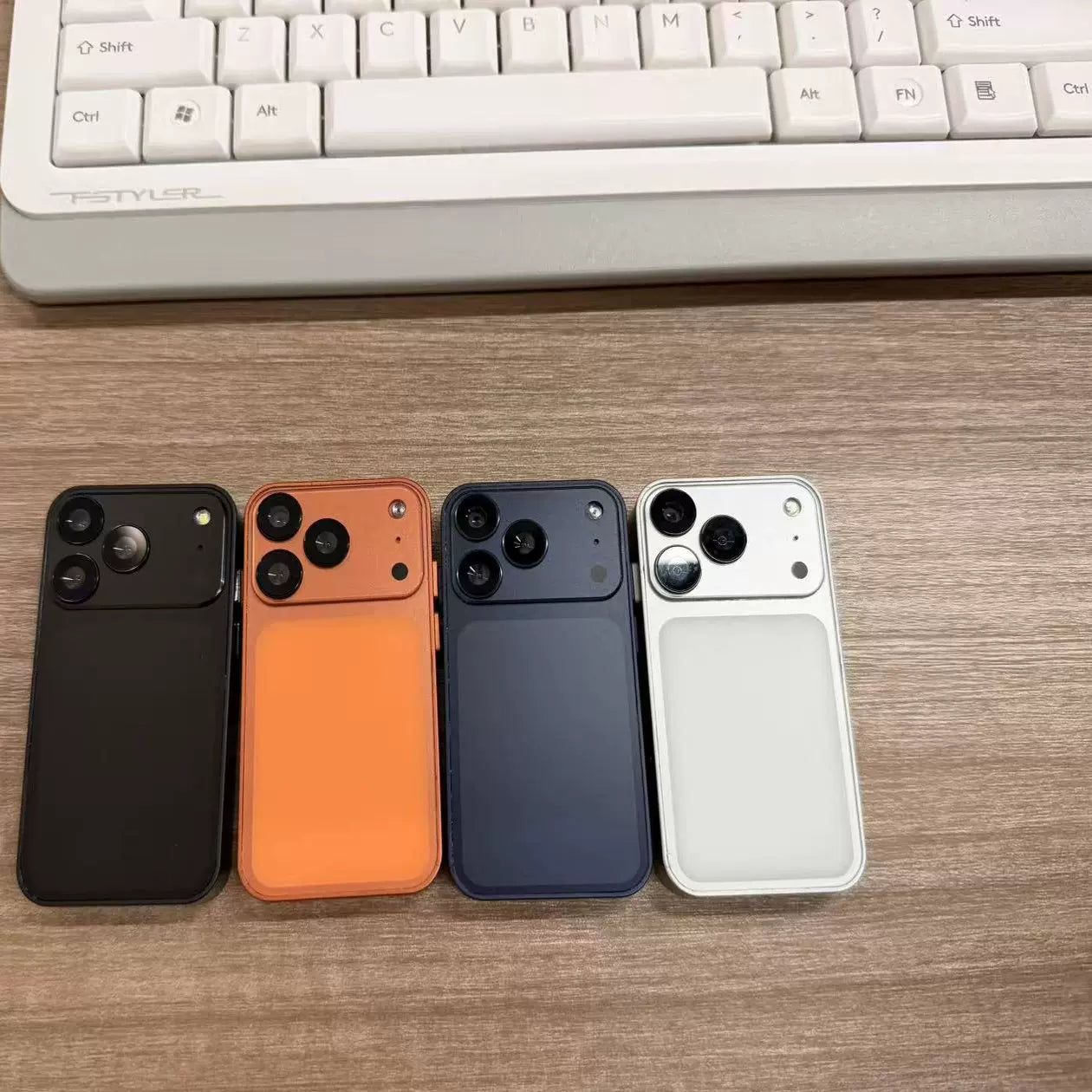 Mini iPhone 17 Pro Max 5G 4/64GB Android 14 – Ultra Kompaktan Smart Telefon sa Dual SIM, HD Kamerom i Premium Dizajnom