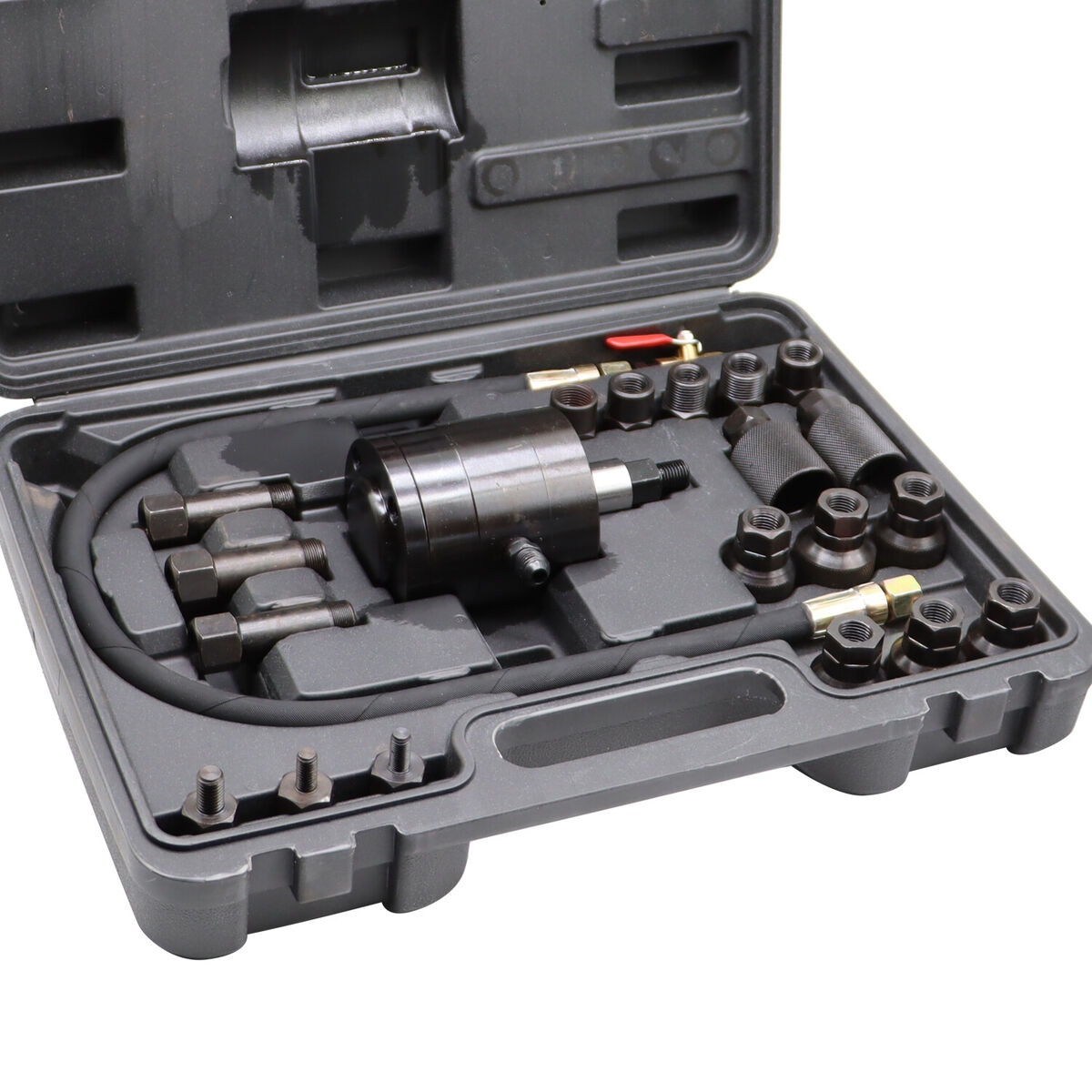 Pneumatski alat za vađenje dizni