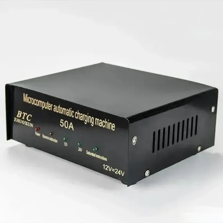 Punjač Akumulatora 12–24V 50A – Profesionalni Automatski Punjač