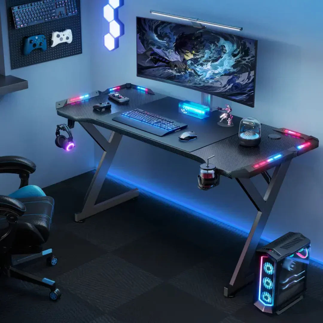 RGB Gaming Sto sa LED Osvetljenjem – Gejmerski Sto za PC