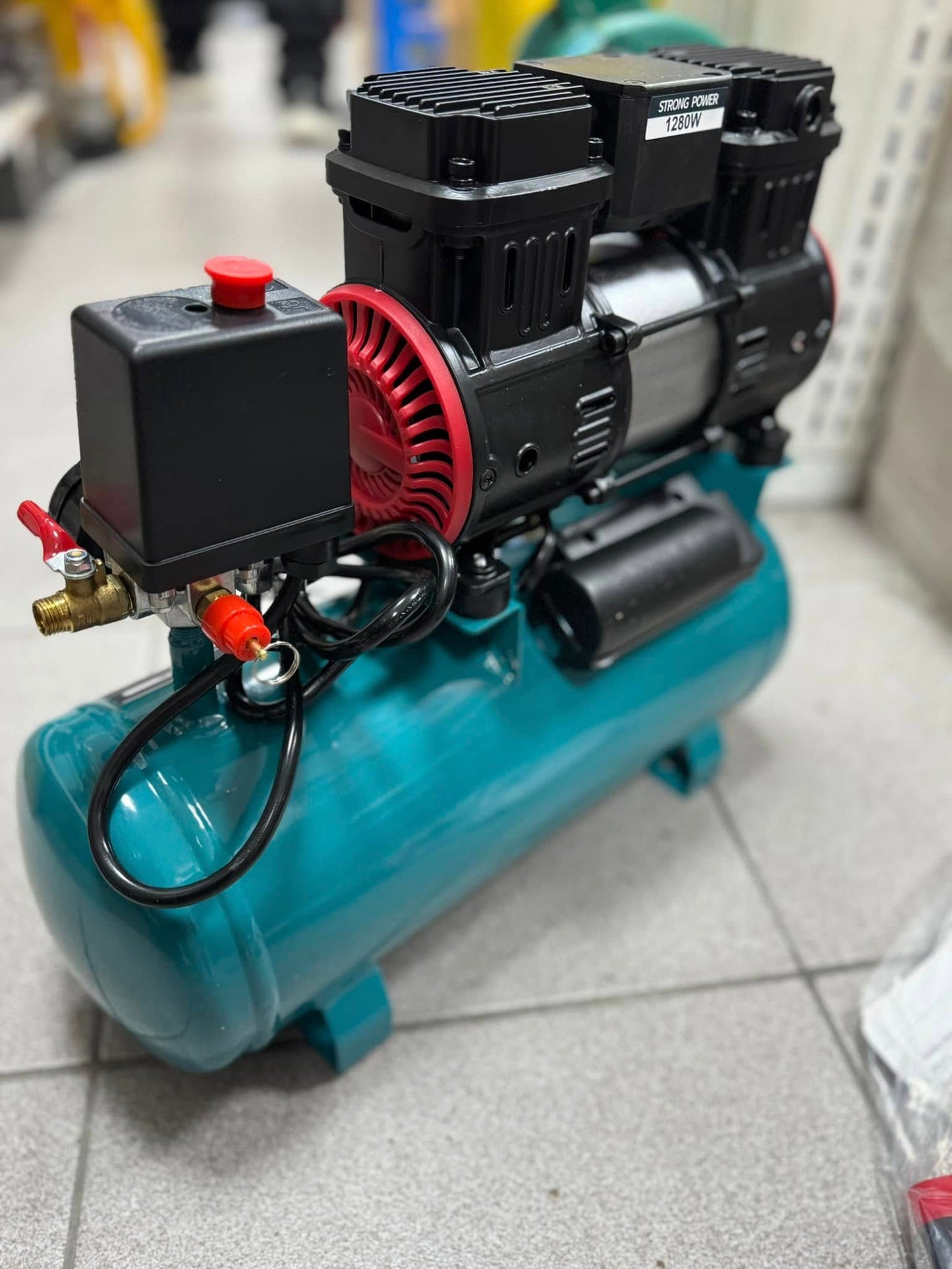 Vazdušni kompresor 9l 1280W