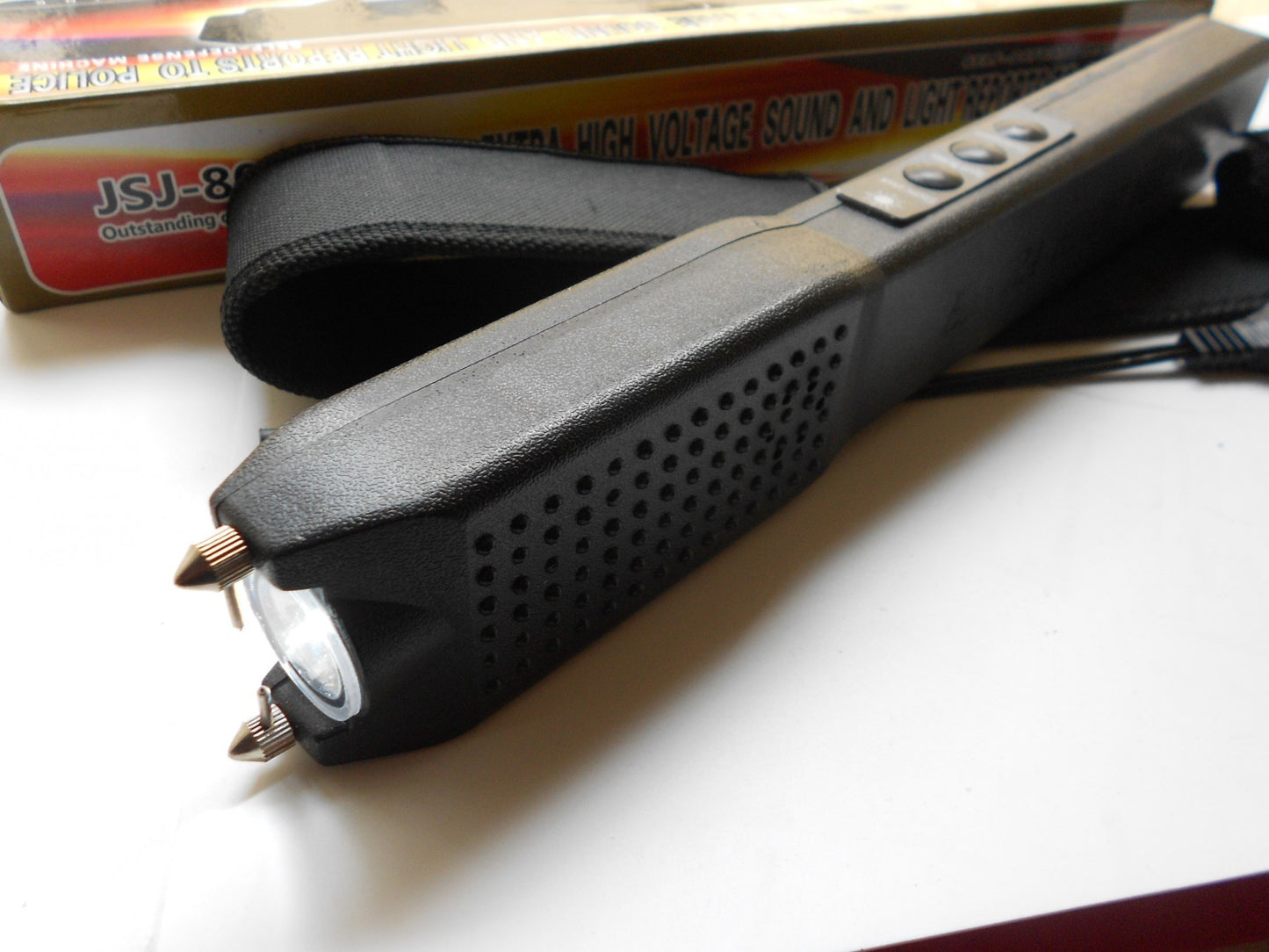 Veliki elektrosoker sa sirenom i lampom JSJ 802