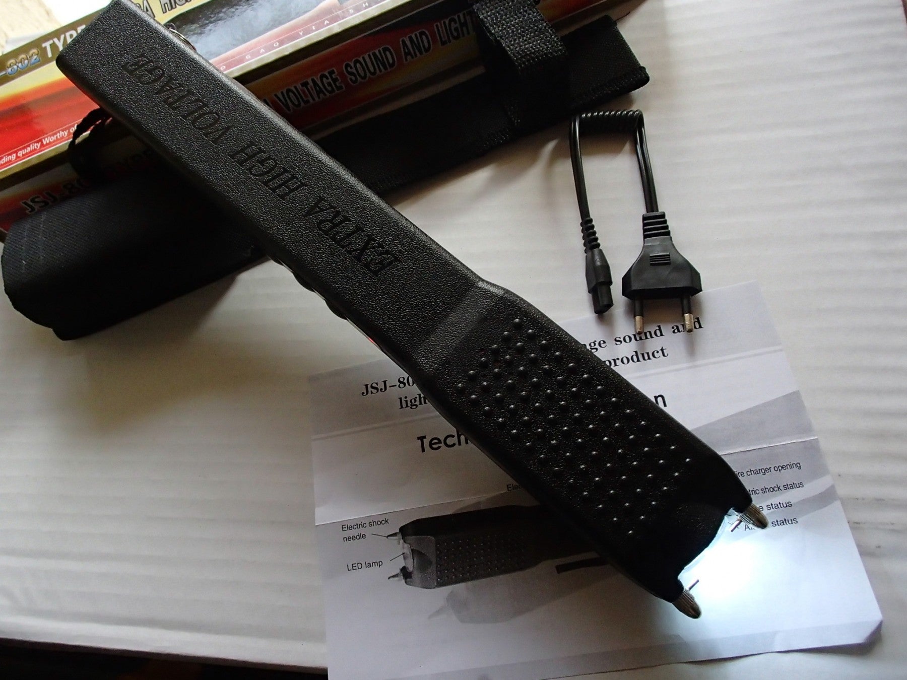 Veliki elektrosoker sa sirenom i lampom JSJ 802