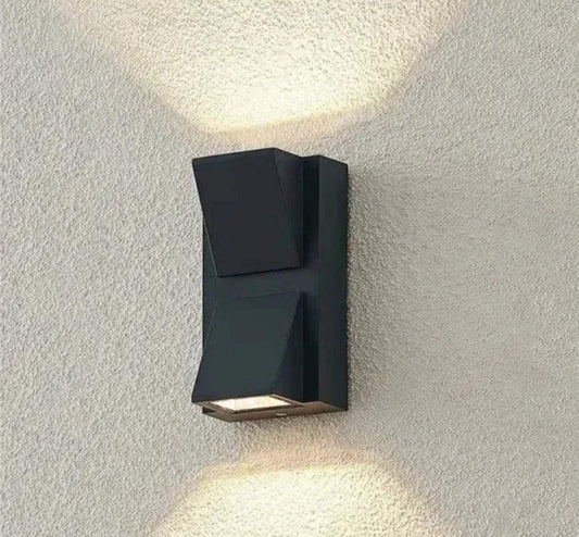 Zidna lampa za kuce i zgrade toplo bela