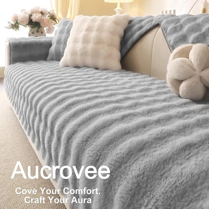 Krzneni fleker sivi 70×70 cm – mekan, topao i moderan dekorativni detalj